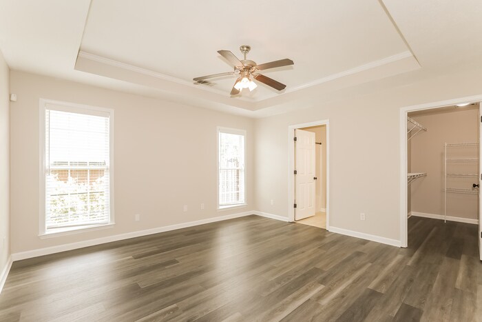 Building Photo - 1056 Grove Landing Ln