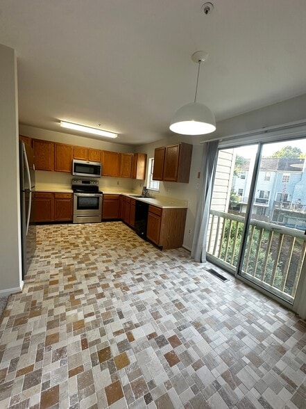 Building Photo - 2558 Ambling Cir
