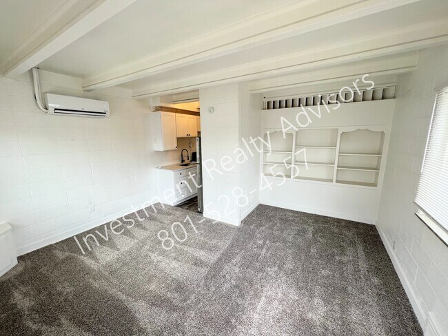Primary Photo - 2253 S 700 E