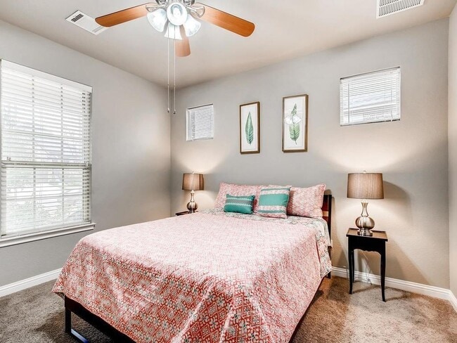 Building Photo - 928 Purple Moor Pass