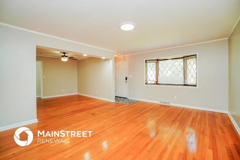 Building Photo - 5274 Hedgewood Rd