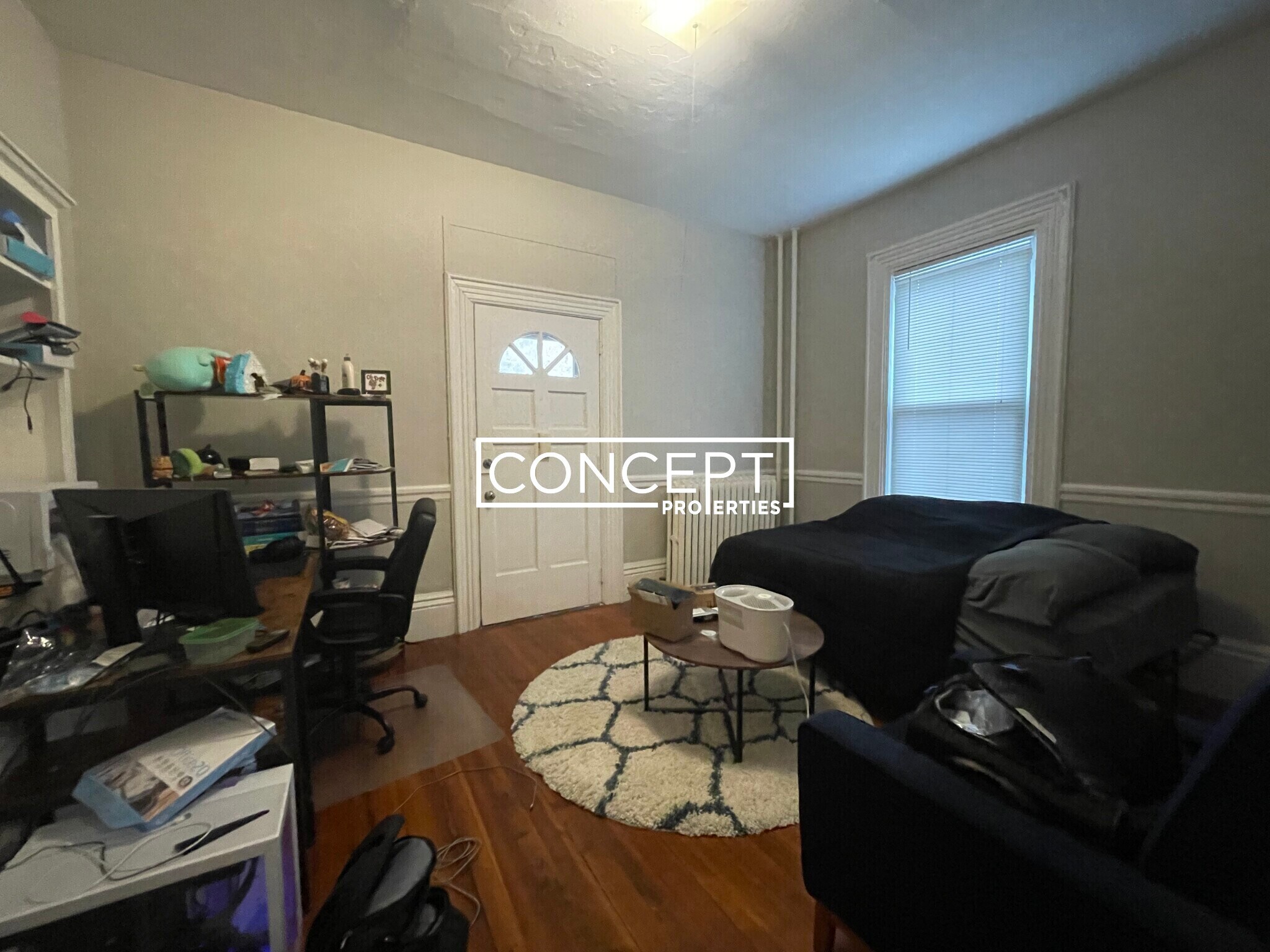 Building Photo - 8 Forest St