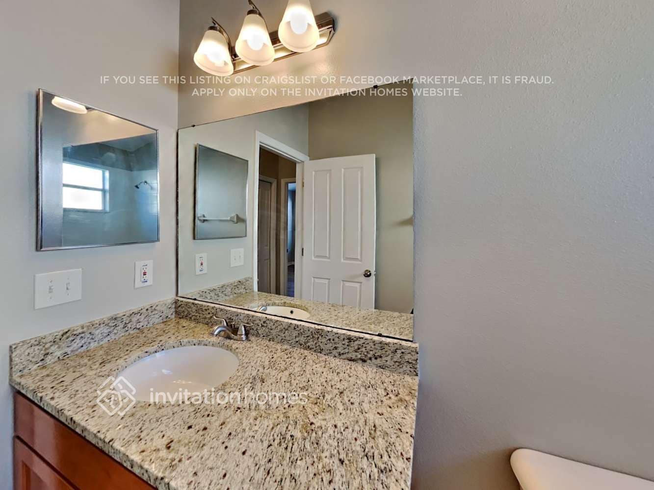 Building Photo - 8233 Crescent Moon Dr