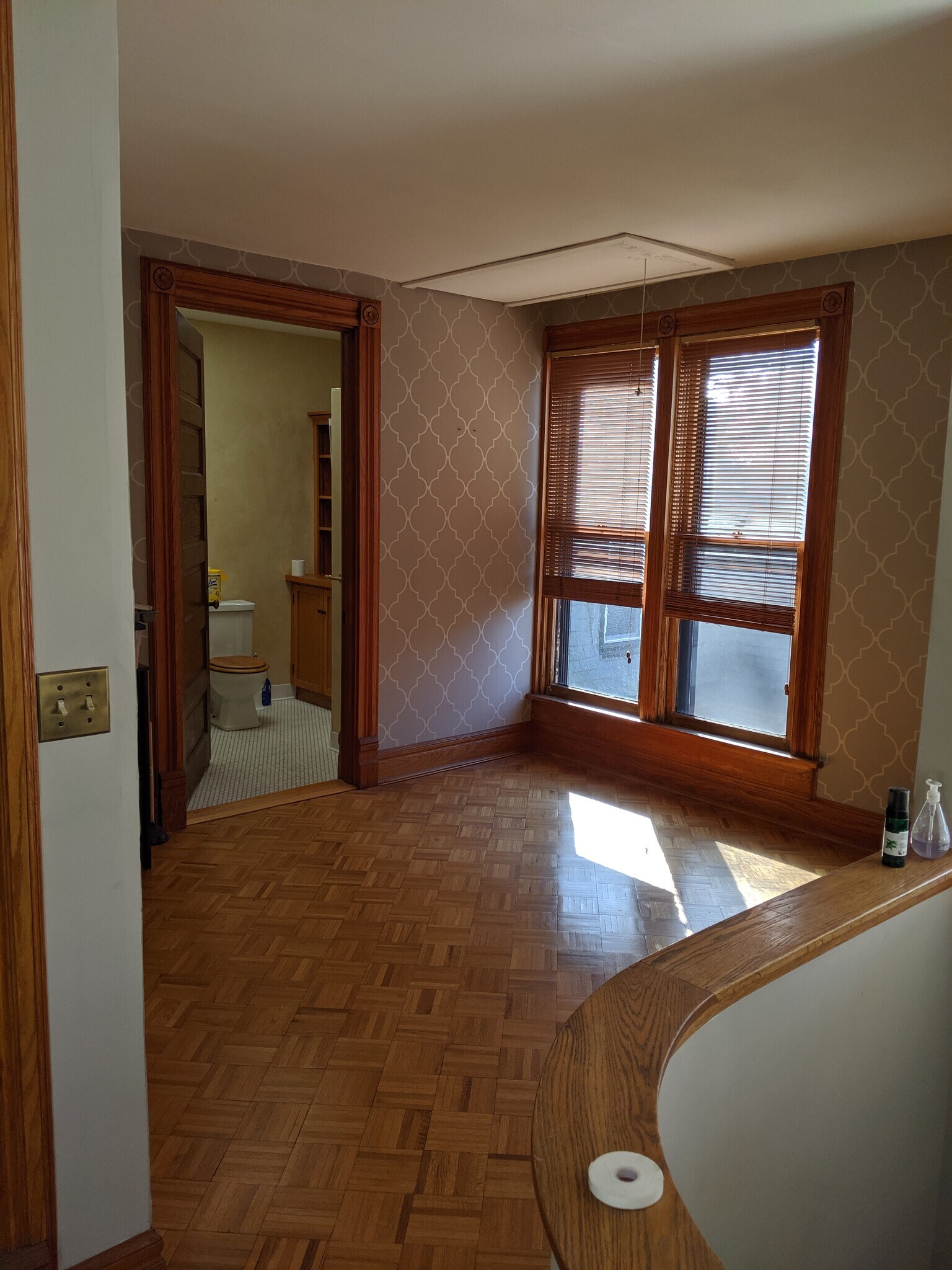 Landing area - upstairs - 256 Bryant St