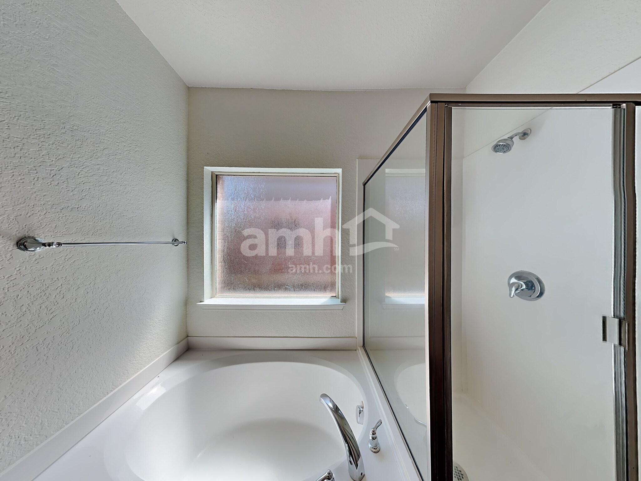 Building Photo - 412 Saddlehorn Way