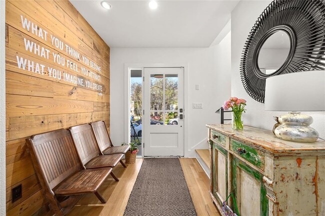 Building Photo - 1101 Lorrain St