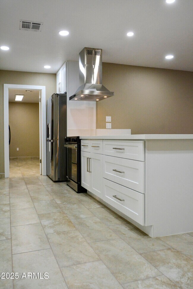 Building Photo - 14801 N Agua Fria Dr