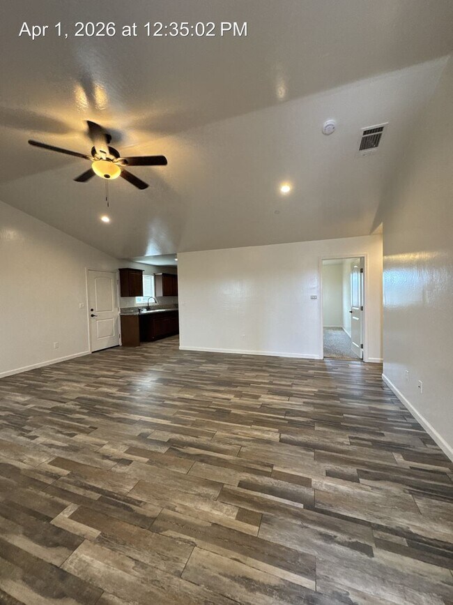 Building Photo - Charming 4 Bedroom House For Rent!!