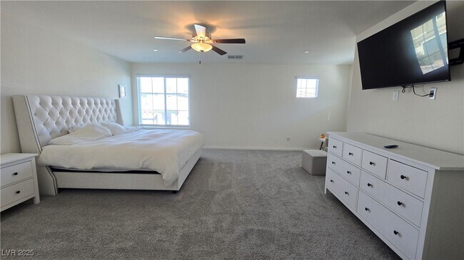 Building Photo - 10971 Meridian Flds Ave