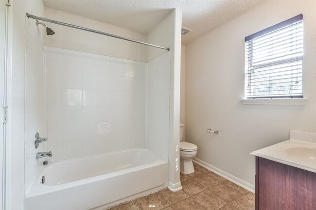 Building Photo - 29315 Hickory Terrace Dr