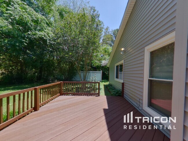 Building Photo - 10219 Atchinson Dr