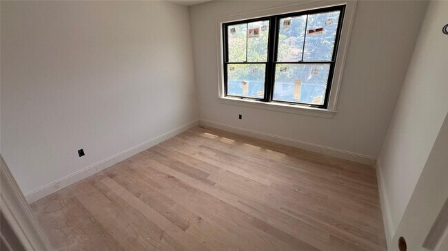 Building Photo - 38 Elmwood Ave