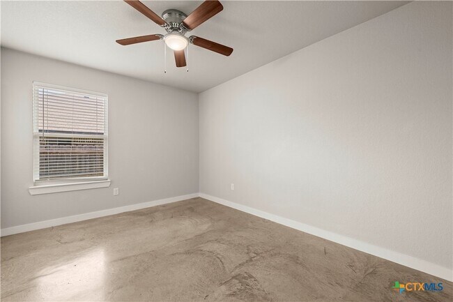 Building Photo - 1415 Shoshoni Trail