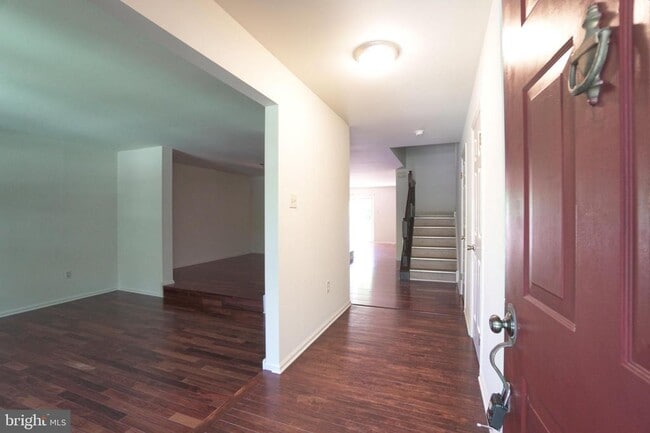Building Photo - 1703 Smedley Ct