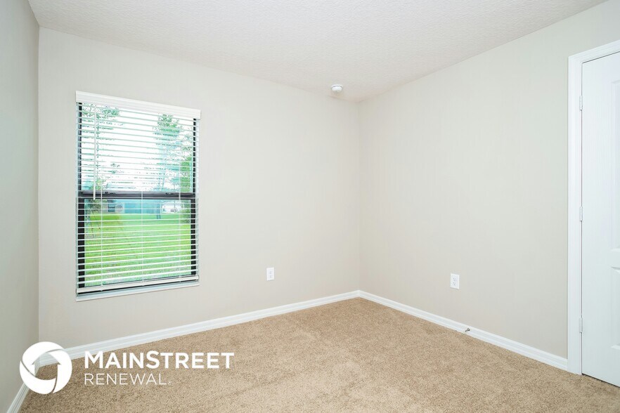 Building Photo - 367 Aster Ct