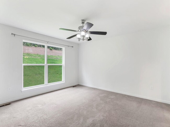 Building Photo - 1631 Ridgefield Blf Ct