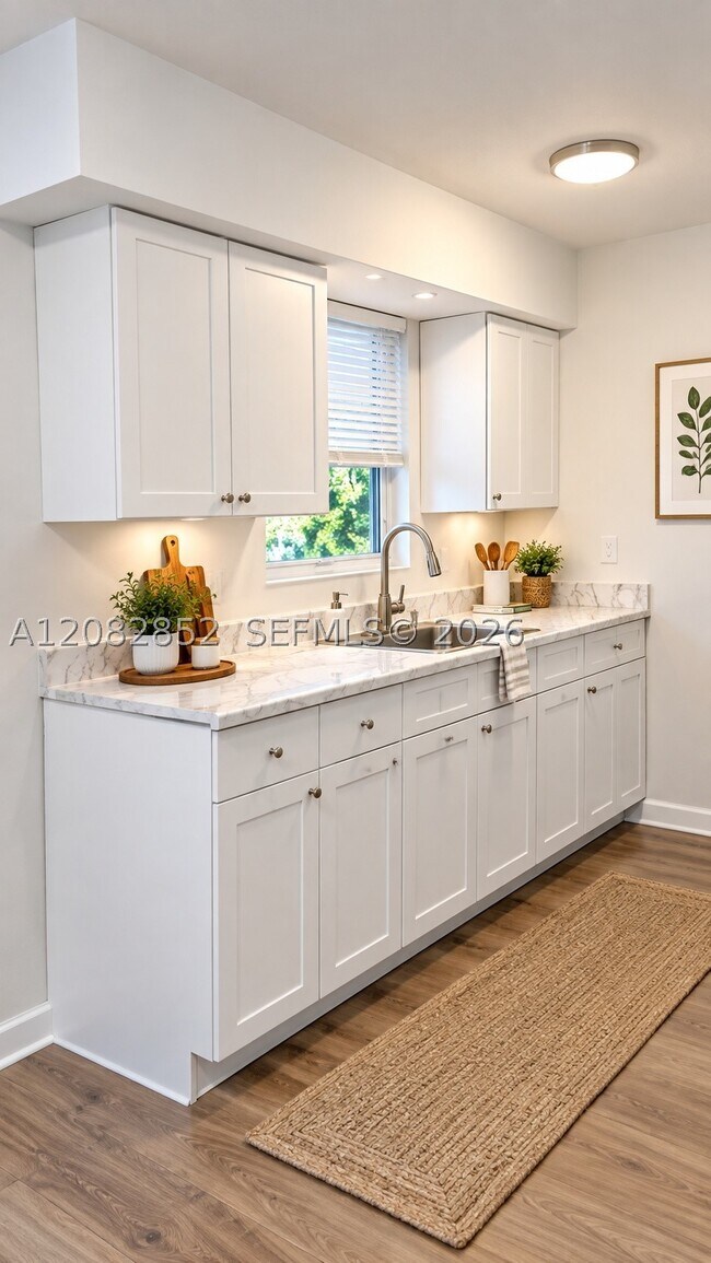 Building Photo - 4790 SW 65th Ave