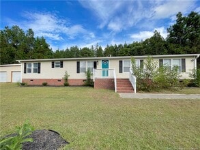 Building Photo - 140 Gibbs Rd