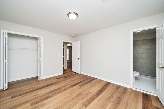 Building Photo - Bright, Updated & Ready for You – 3BR Home...
