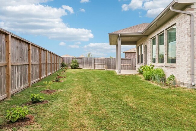 Building Photo - 18203 Lilac Woods Trl