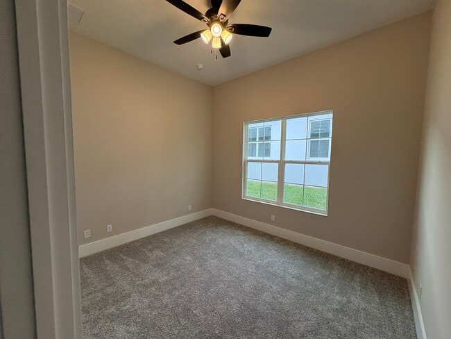 Building Photo - 547 Sanctuary Golf Pl