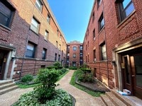 Building Photo - 931 W Sunnyside Ave