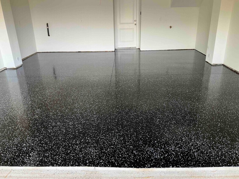 Garage - 3338 Tasker Dr