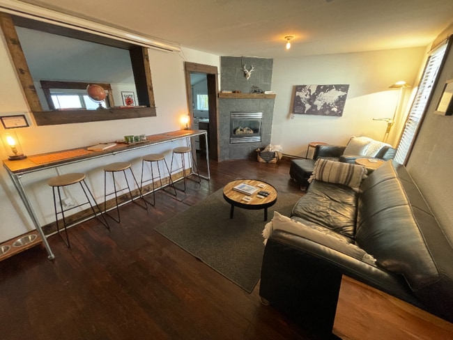 Building Photo - 333 State St