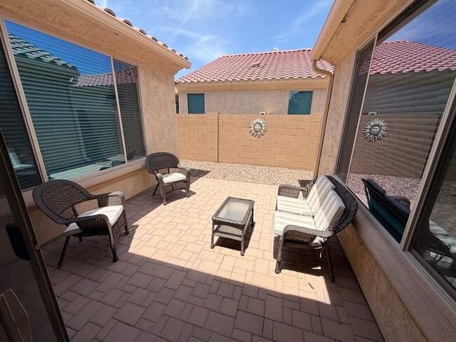 Building Photo - 4024 N Cottonwood Dr