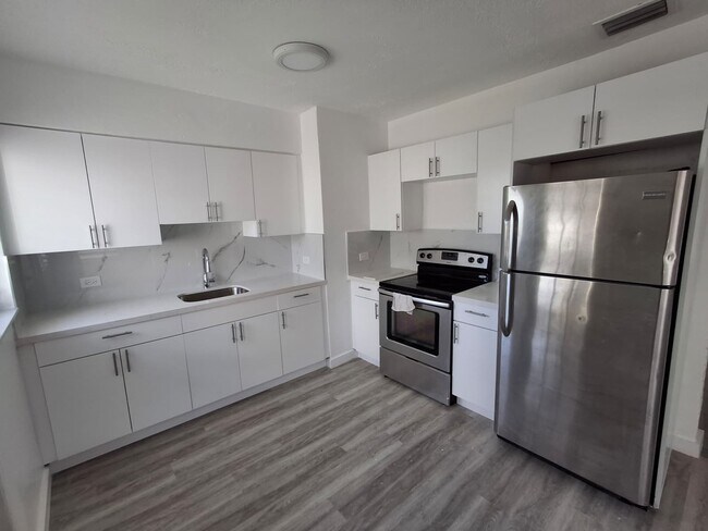 Building Photo - 1841 Taft St