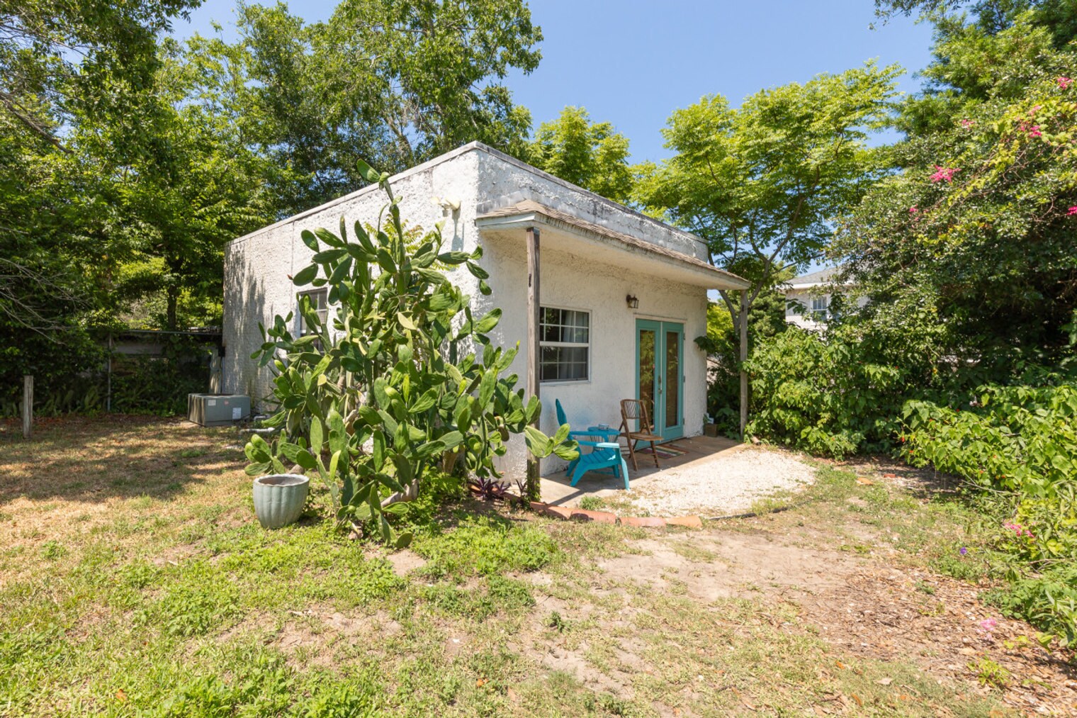 Building Photo - 315 Daytona Ave