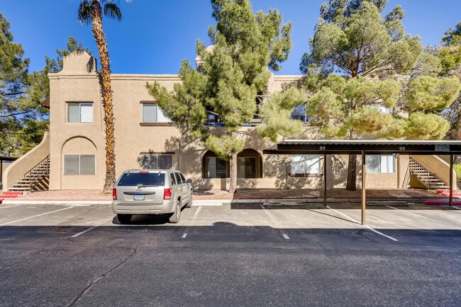 Building Photo - Stunning 2 Bedroom 2 Bath 2nd story condo