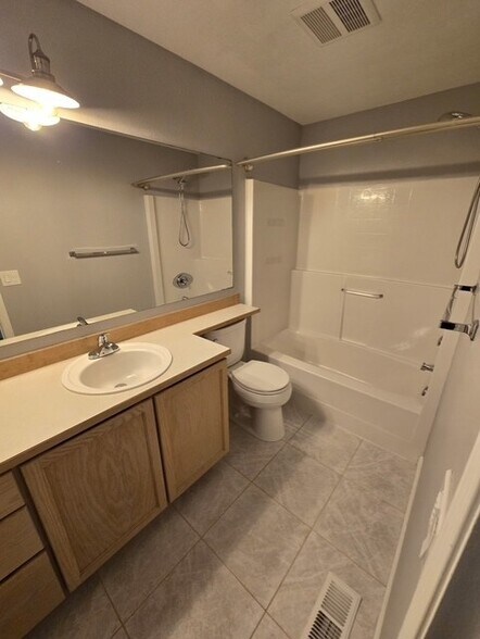 Building Photo - 18930 Bothell Everett Hwy