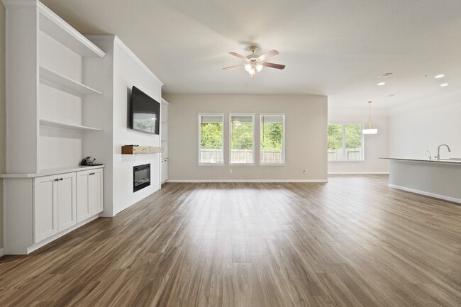 Building Photo - 18206 Bayonne Channel Ct