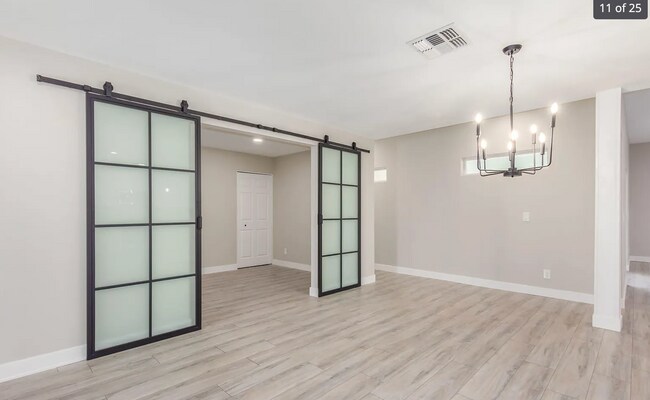 Building Photo - 258 N Winterhaven