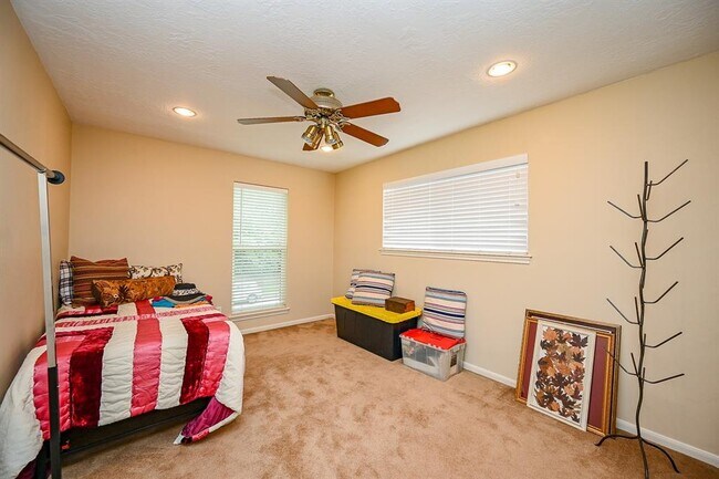 Building Photo - 11503 Briar Rose Dr