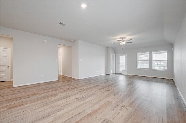Building Photo - 1222 Oak Barrel Run