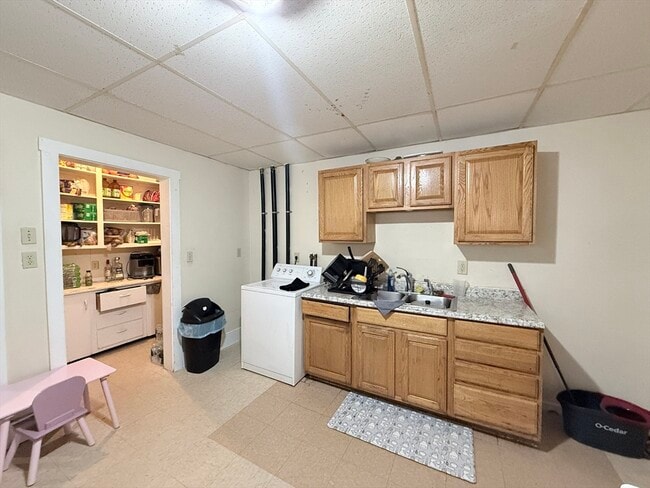 Building Photo - 7 Cottage St