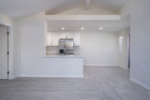 Building Photo - 17161 Alva Rd