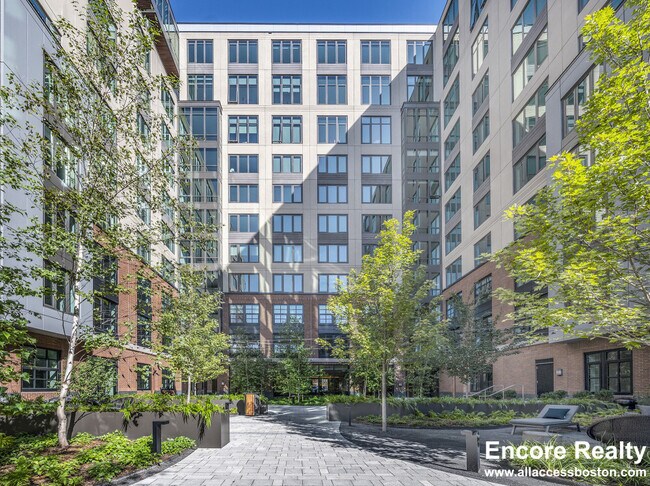 Building Photo - 89 E Dedham St