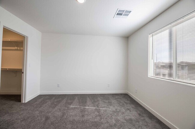 Building Photo - Brand new DR Horton Townhome with 3 bedroom,2 bathrooms and 1 car garage located at Trails at Wil...