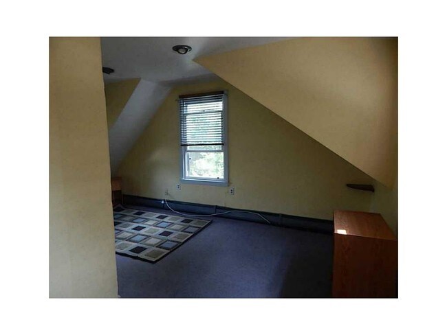 Building Photo - 1785 W Main Rd