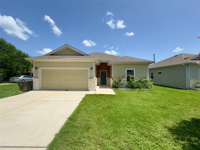 Building Photo - 1520 Hunter's Rd