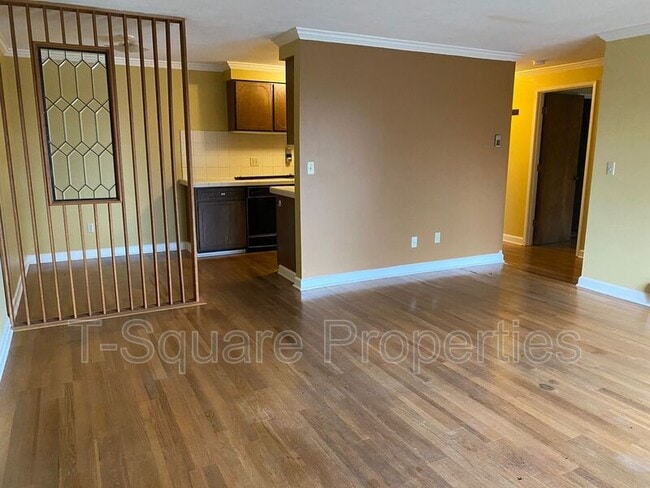 Building Photo - 11208 NE 68th St