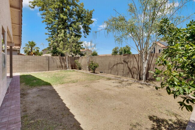 Building Photo - 19211 N 78th Ave