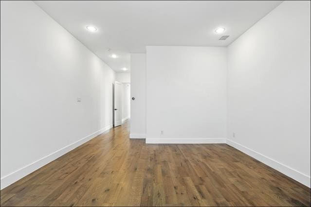 Building Photo - 3523 N Versailles Ave