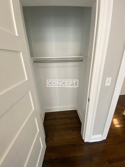 Building Photo - 20 JFK Unit 8CP