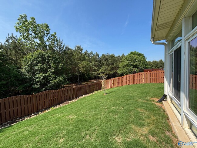 Building Photo - 15110 Lakeside Trail SW