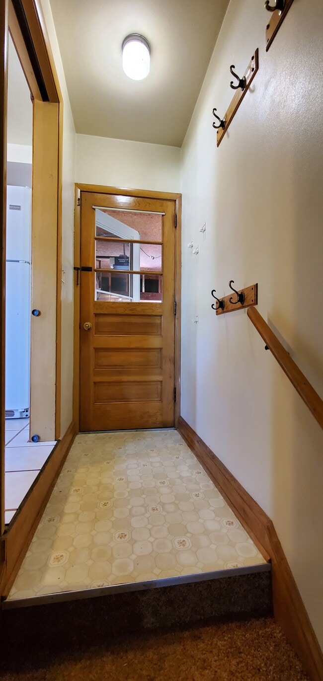 Building Photo - 1163 Higgins Ave