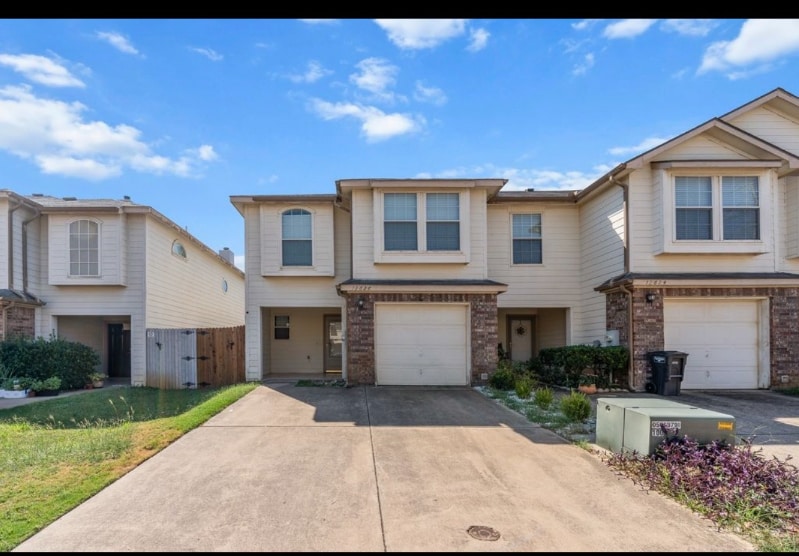 Building Photo - 12626 Bay Ave